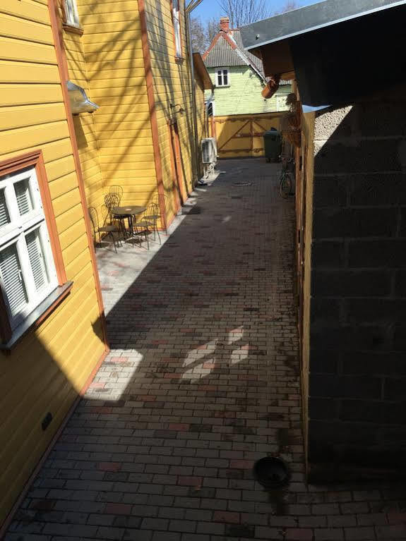 Karusselli 1 Apartments Пярну Экстерьер фото